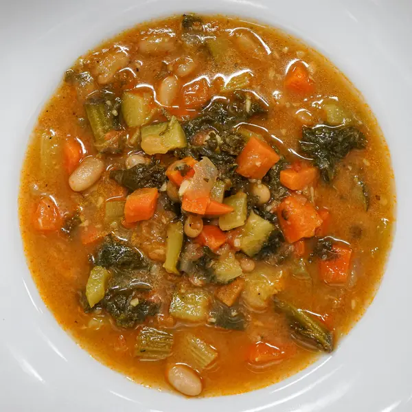 Minestrone di verdure (dairy-free)