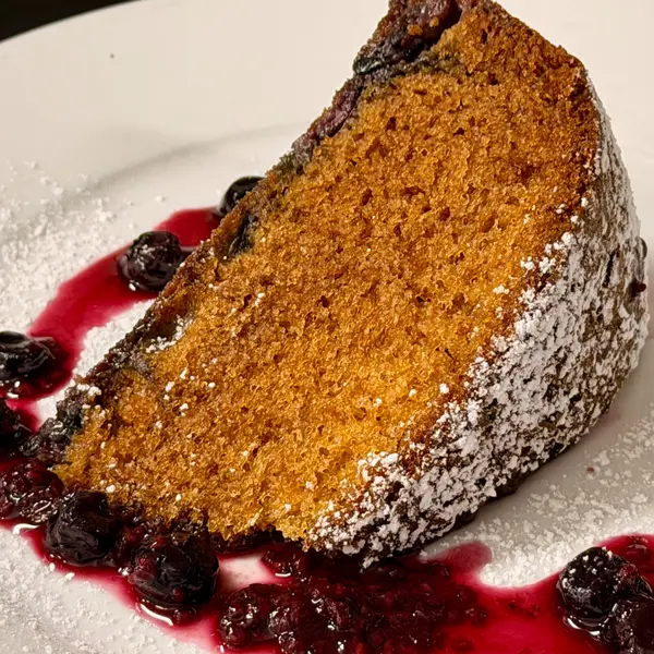 Luisa's olive cake