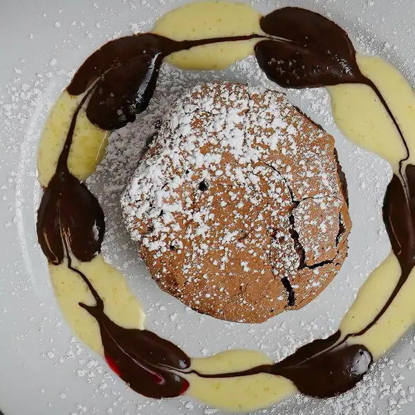 Flourless chocolate cake